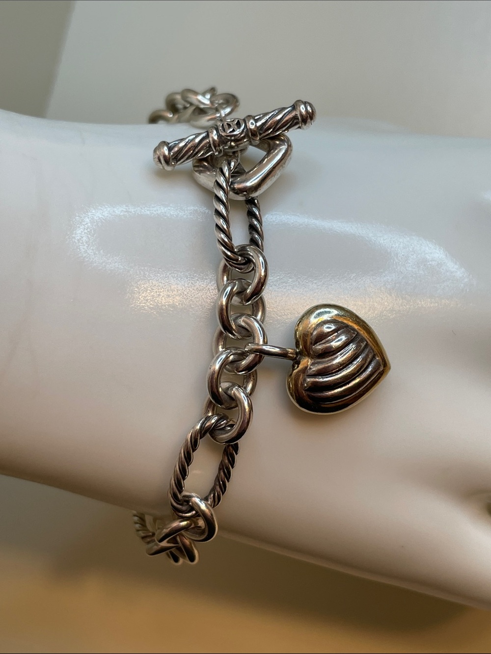 Authentic David Yurman Figaro Heart Toggle Bracelet